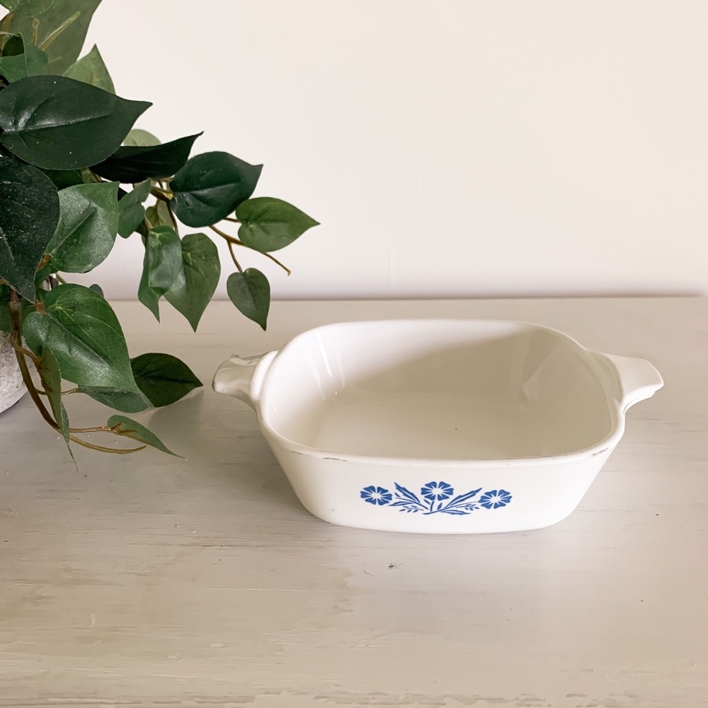 small corning ware dish